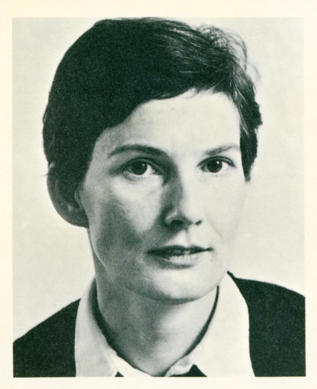 <b>Hella Tiedemann</b> im Jahr 1971 in Frankfurt. - Neu-Hella-Tiedemann-Foto-Abisag-Tu_llmann-Frankfurt-1971-umgewandelt