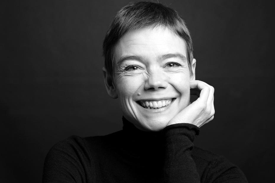 <b>Anna Huber</b> ist Valeska-Gert-Gastprofessorin für Tanzwissenschaft an der <b>...</b> - huber2_930