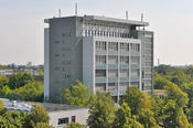Das Gebäude des Arbeitsbereichs Anorganische Chemie des Instituts für Chemie und Biochemie in der Fabeckstraße 34-36.