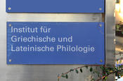 The Institute of Greek and Latin Languages and Literatures is located in the building complex at Habelschwerdter Allee 45.