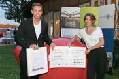 Carlo Zimmermann (links) und Frida Lüth (rechts) gewannen die Gunst des Publikums und damit den mit 4.000 Euro Gründerpreis der Berliner Sparkasse.