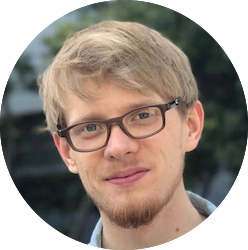 Marius Rackwitz hat Informatik studiert und arbeitet als Programmierer für das Start-up redpeppix GmbH sowie bei Realm Inc. und Keepsafe Europe. Außerdem ist er als Berater für zahlreiche Technologie-Start-ups tätig.