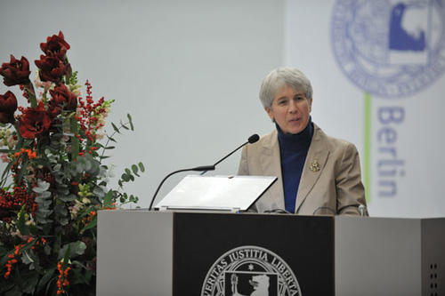 Professorin Gudrun Krämer, Vorsitzende der Ernst-Reuter-Preiskommission, hielt die Laudatio.