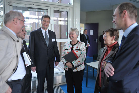 Annette Schavan im Gespräch mit Martin Riesebrodt, Professor der Universität Chicago, Klaus W. Hempfer, Joachim Küpper, Erika Fischer-Lichte (Dahlem Humanities Center) und Peter-André Alt.