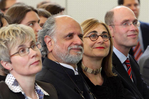 Prof. Dr. Doris Kolesch, Prof. Dr. Homi K. Bhabha, Prof. Dr. Jacqueline Bhabha, Prof. Dr. Peter-André Alt (v.l.n.r.).