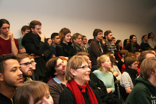 Gespanntes Publikum: Zu der Podiumsdiskussion waren zahlreiche Interessierte ans Otto-Suhr-Institut gekommen.
