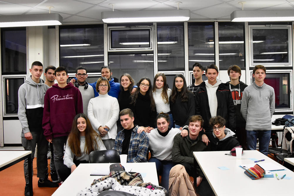 Schülerinnen und Schüler der Deutschen Schule Athen und des Lyzeums Distomo im vergangenen Dezember an der Freien Universität Berlin.