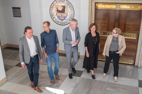 Nach der ersten Präsidiumssitzung: (v.r.n.l.) Verena Blechinger-Talcott, Petra Knaus, Universitätspräsident Günter M. Ziegler, Sven Chojnacki und Georg Bertram.