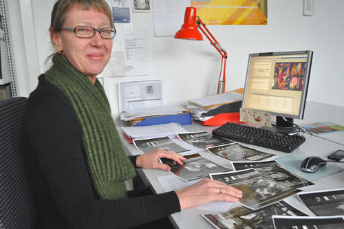 Dr. Meike Hoffmann arbeitet an der Datenbank, die Auskunft über das Schicksal der Werke gibt, die von den Nationalsozialisten in deutschen Museen beschlagnahmt wurden.