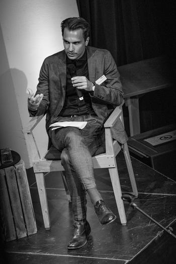 Dustin Breitenwischer forscht am Exzellenzcluster „Temporal Communities: Doing Literature in a Global Perspective“ der Freien Universität zu amerikanischer und afroamerikanischer Literatur und Kulturgeschichte.