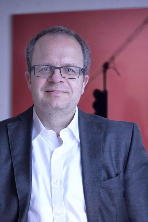 Carsten Momsen ist Professor für Strafrecht an der Freien Universität Berlin.