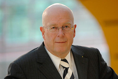 Univ.-Prof. Dr. Dieter Lenzen wechselt als Präsident zur Universität Hamburg