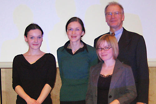 Bild (von rechts nach links): Bastienne Schulz, Professor Bernd Sösemann, Jasna Miletic, Christine Seidel