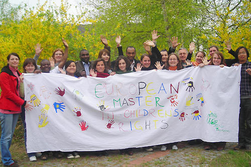 Studierende und Lehrende des European Masters in Childhood Studies and Children´s Rights (EMCR)