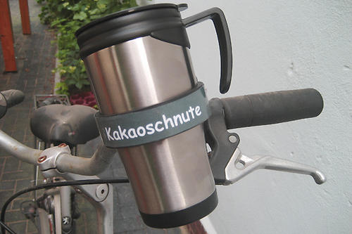 Coffee to Ride: Designerhalterung für Kaffeebecher am Fahrradlenker