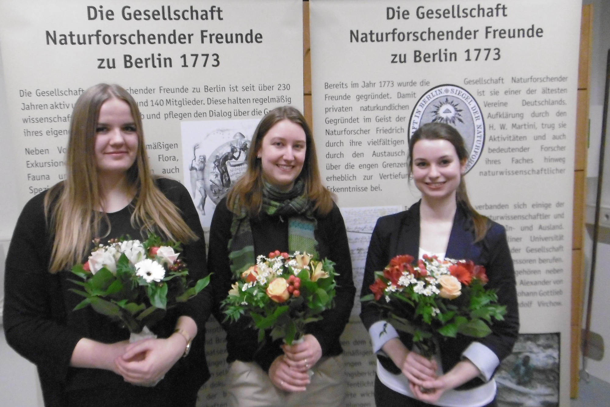 Die drei Preisträgerinnen (v. l. n. r.): Julia Kraft (HU Berlin), Pauline Sell (HU Berlin), Miriam Lohr (Freie Universität).