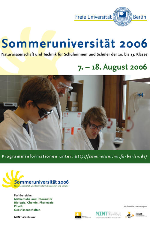 Das Plakat der Sommeruni 2006 zeigt Moritz Malischewski (links). Er hat 2005 an der Sommeruni teilgenommen.
