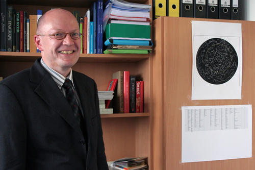 Klaus Geus lehrt Historische Geographie des antiken Mittelmeerraumes an der Freien Universität Berlin