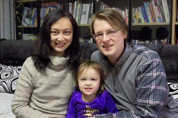 Liu Lingshan and Benjamin van Well with their daughter, Meihan.