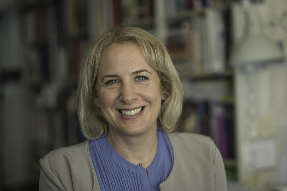 Susanne Zepp, Professorin für Romanische Philologie, in ihrem Büro in der Rostlaube der Freien Universität.
