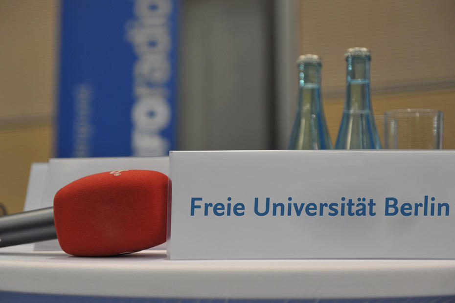 Die Stabsstelle Kommunikation und Marketing ist die Abteilung für Wissenschaftler*innen sowie Mitarbeiter*innen der Freien Universität bei allen Fragen der Presse- und Öffentlichkeitsarbeit