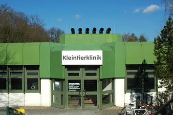 Berlin sales vet clinic