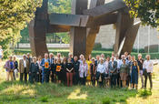 Ten year anniversary: Deutschlandstipendium donors met up on Freie Universität’s campus for a tour to mark the occasion.