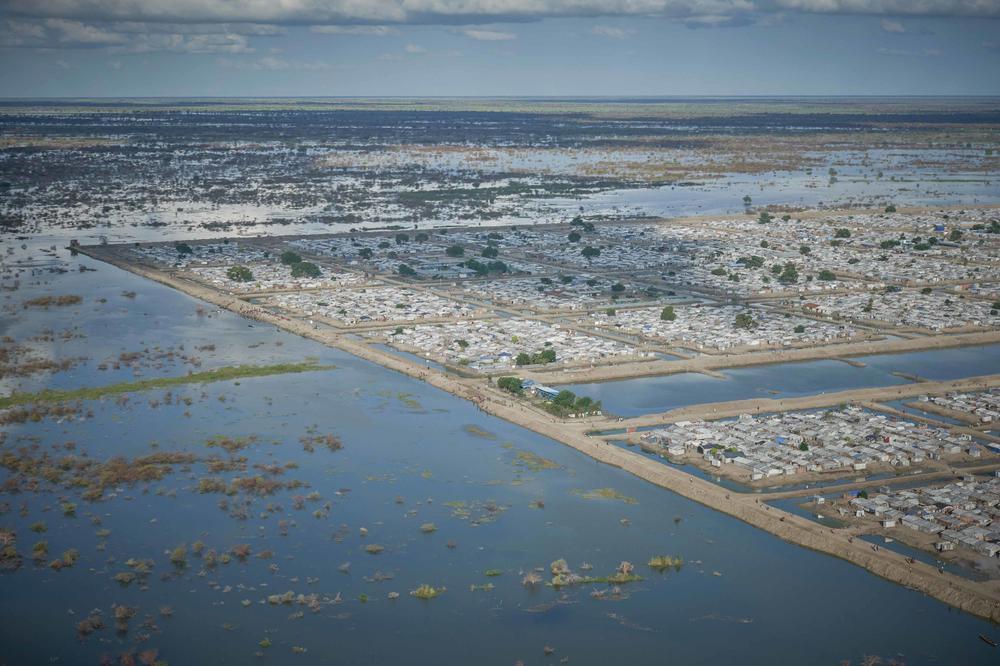 Aerial view of the PoC site and its protective dikes in Bentiu, South Sudan. Approximately 120,000 people live here.