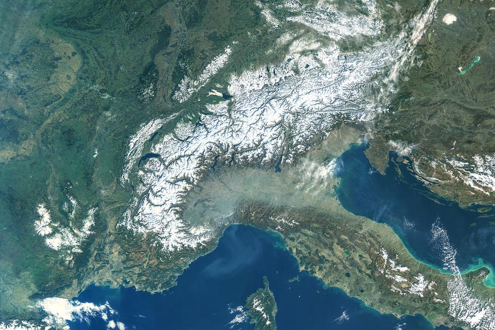 “Crumple zone”: At the foot of the Alps in northeastern Italy, the Adriatic plate meets the Eurasian continent.