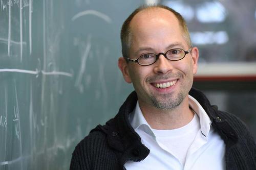 Porträt von Physikprofessor Jens Eisert