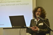 Prof. Monika Jungbauer-Gans presented the findings of a study on the importance of social networks in academic careers.