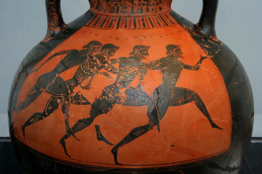 Bei der Eröffnungsfeier der Langen Nacht der Wissenschaften findet ein Wettkampf nach antikem Vorbild statt. Die Vase (ca. 530 v. Chr.) zeigt Läufer bei den Panathenäischen Spielen.
