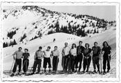 Skigruppe - Printschenalm , 1. Skikurs des Instituts für Leibesübungen im März 1950: Dr. Goeldel und das 1. Semester. Foto von Rose Christel Wittke, geb. Buchholz, Studentin der Freien Universität ab 11/1949.