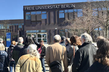Campus tour on the history of Freie Universität