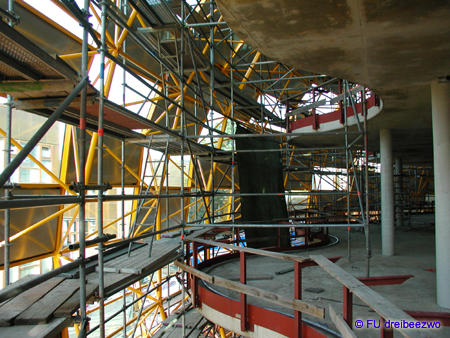 Die Baustelle im April 2004 - Teil 2