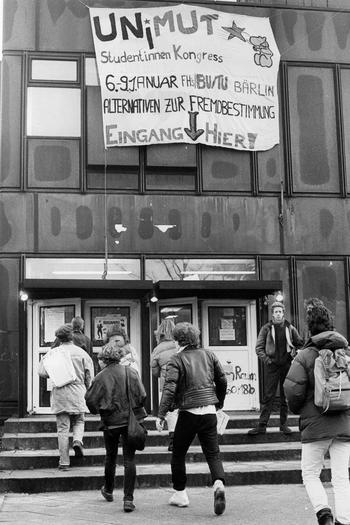 Im Wintersemester 1988/89 zeigten die Studierenden der Freien Universität in einem langen Streik ihren „UNiMUT“. Das war zugleich ein letztes Aufflackern konstruktiven studentischen Engagements.