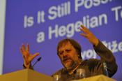 Rund 1.200 Gäste kamen am 31. März 2011 in den Henry-Ford-Bau, um der vierten Hegel-Lecture des slolwenischen Philospohen Slavoj Žižek zu lauschen