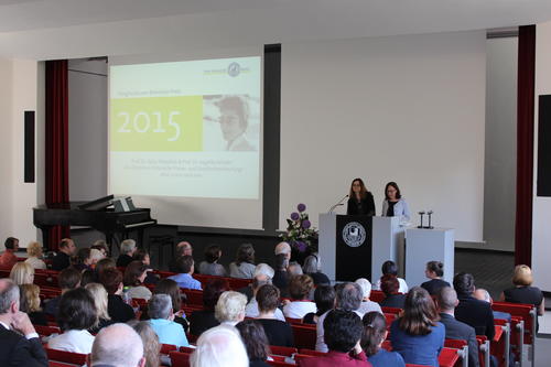 Dankesrede von Prof. Dr. Sylvia Paletschek (rechts) und Prof. Dr. Angelika Schaser (links)